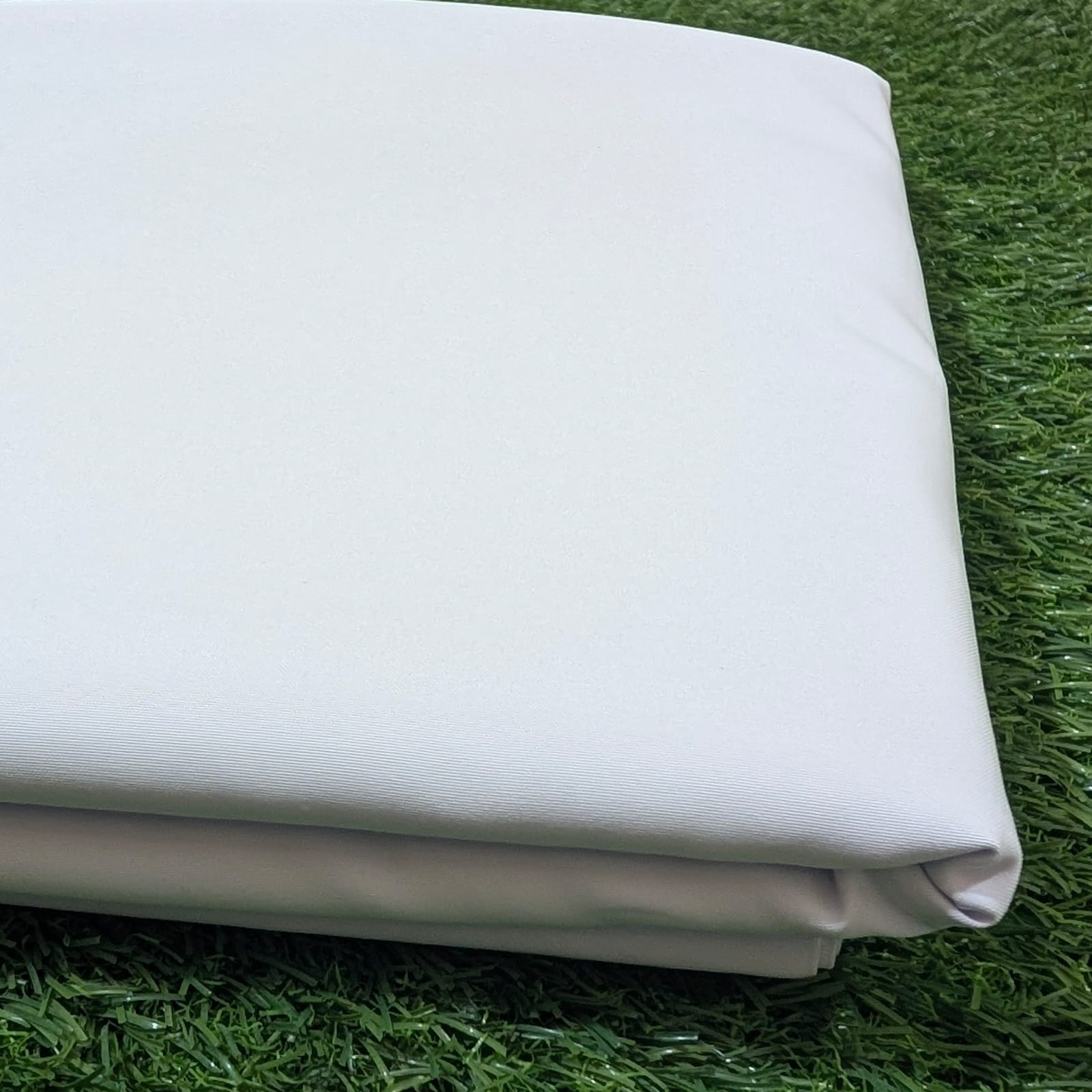 White Imported Quality: Wash and Wear (Al Qaza Suiting)