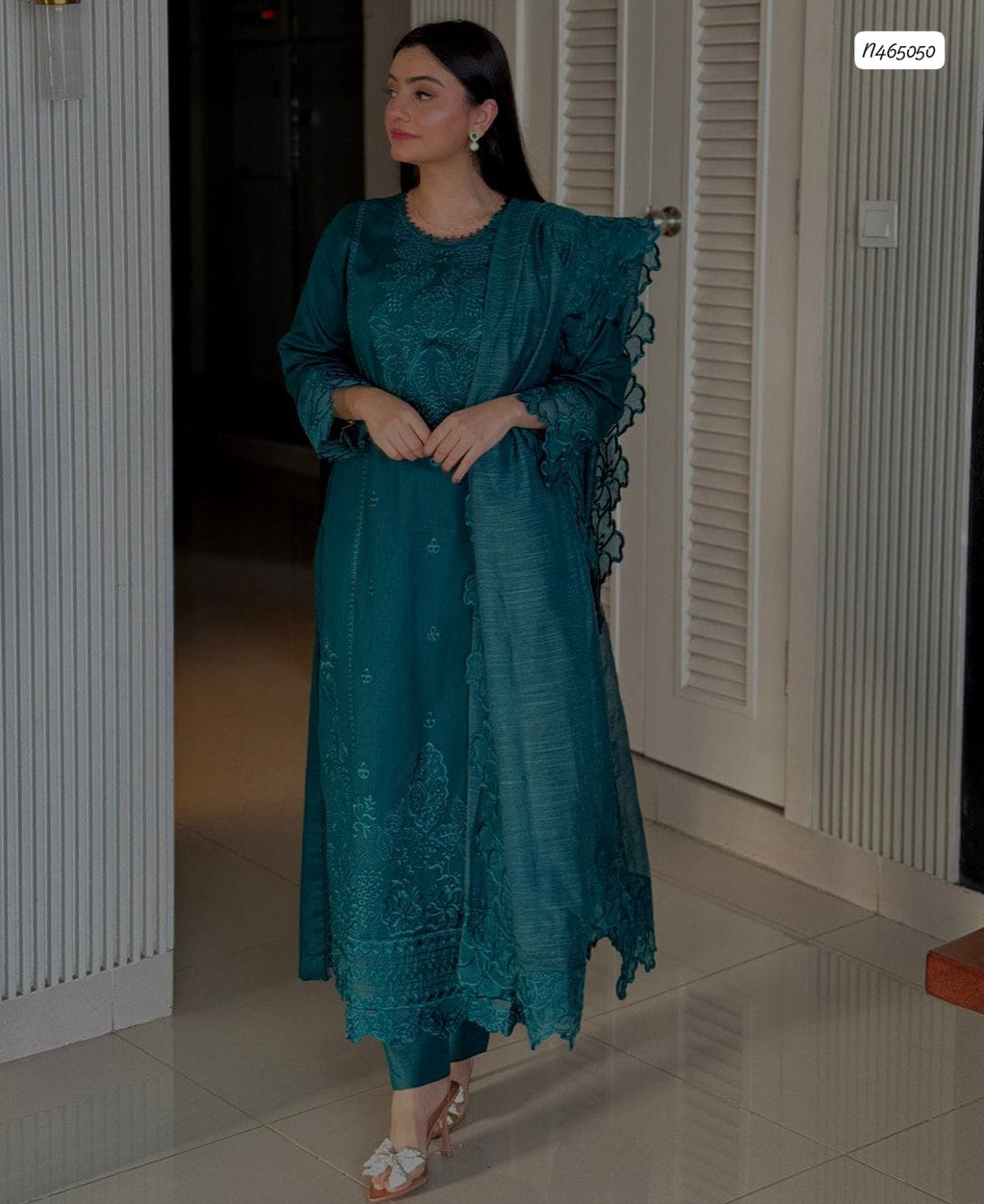 URGE – As Worn by the Gorgeous Actress