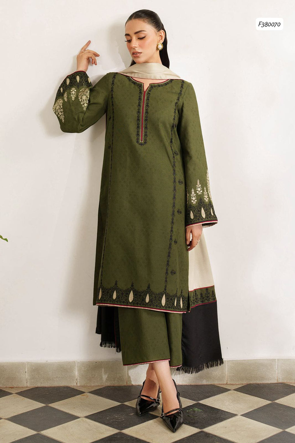 Premium Airjet Lawn Embroidered 3PC Suit by Jazmin